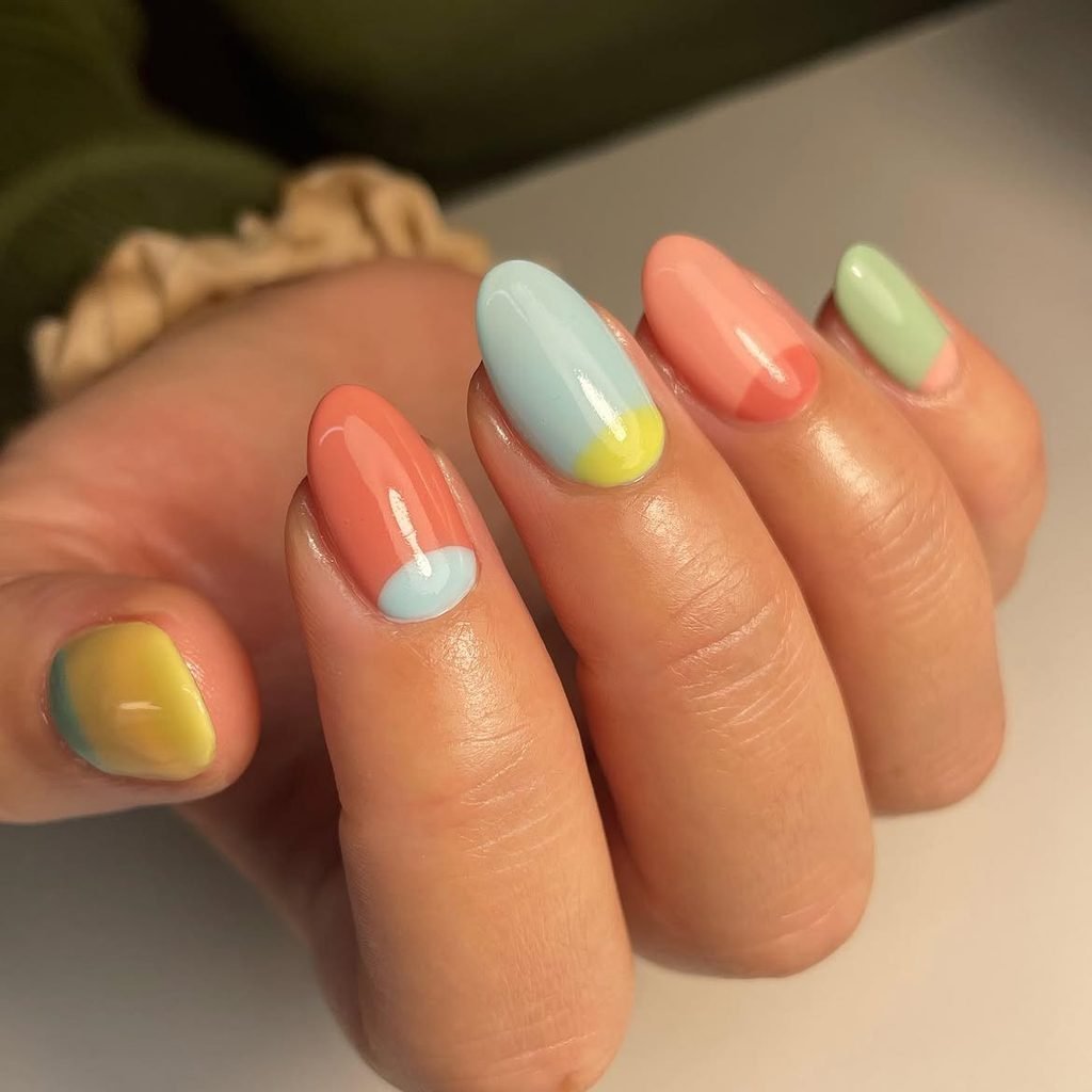  Color-Blocked Half-Moon Oval Nails