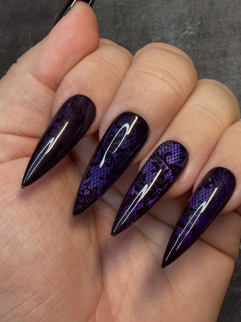  Gothic Lace Veil Nails