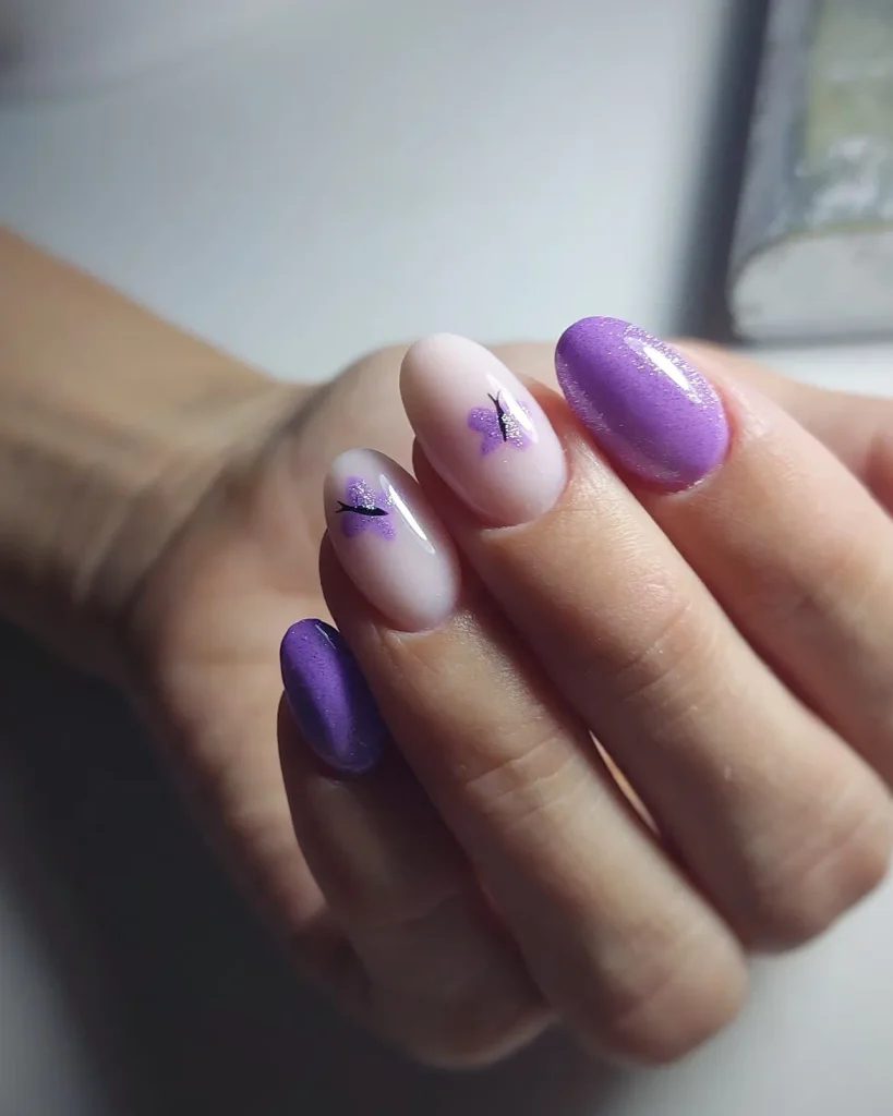 Lilac Velvet Cat-Eye Nails