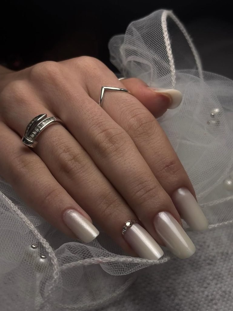 Milky Pearl Nails