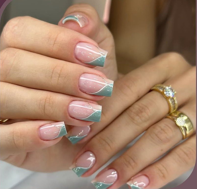 Mint Diagonal Side-Tip Nails
