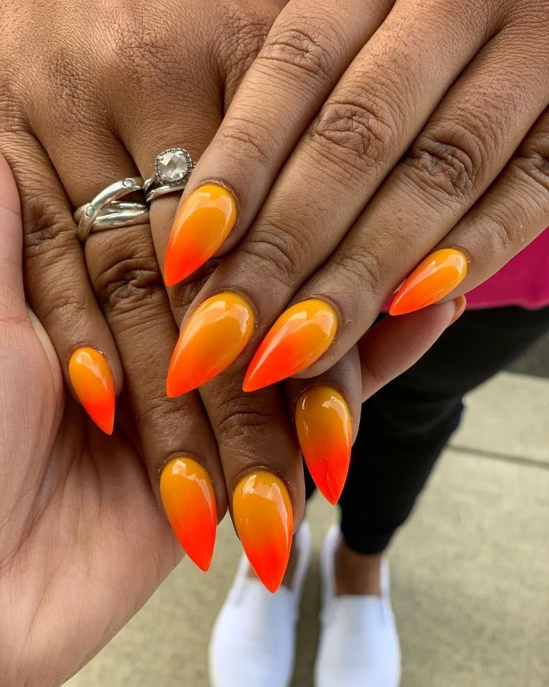 Sunset Ombré Oval Nails
