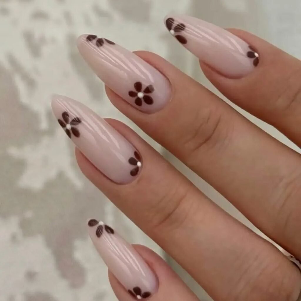  Brown Floral Nails