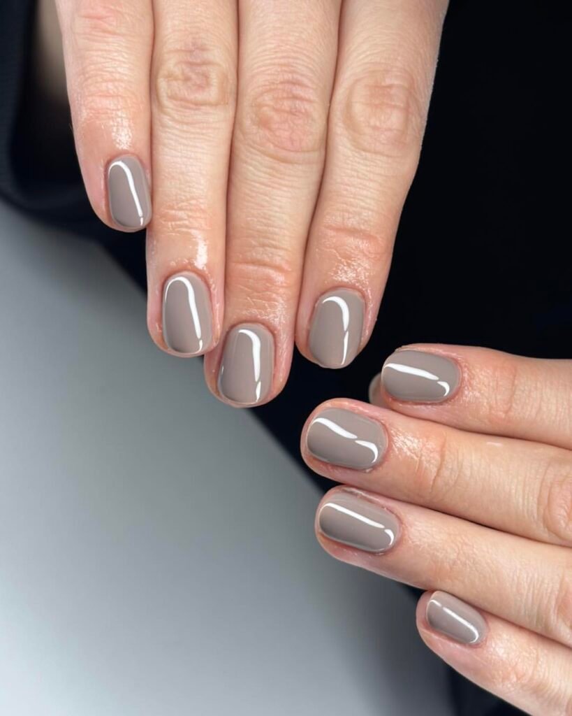  Cashmere Greige Nails