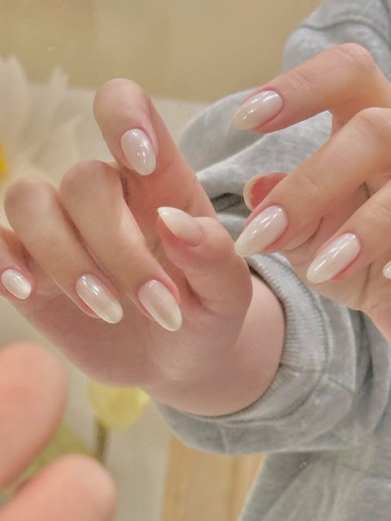  Creamy Ivory Nails