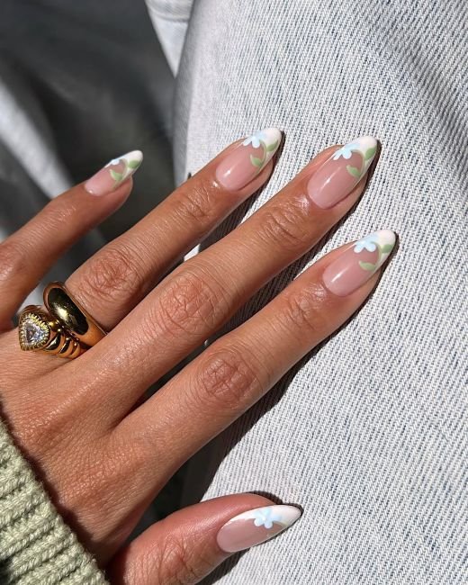 Daisy French Tip Nails