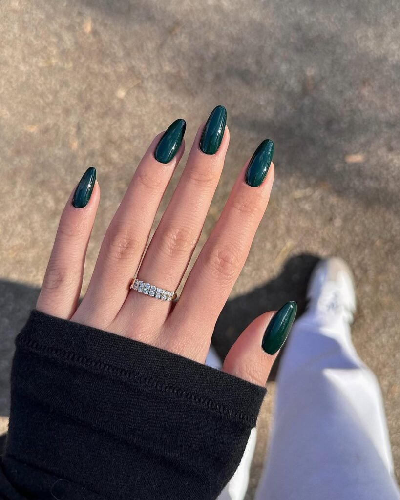 Emerald Green Gloss Nails