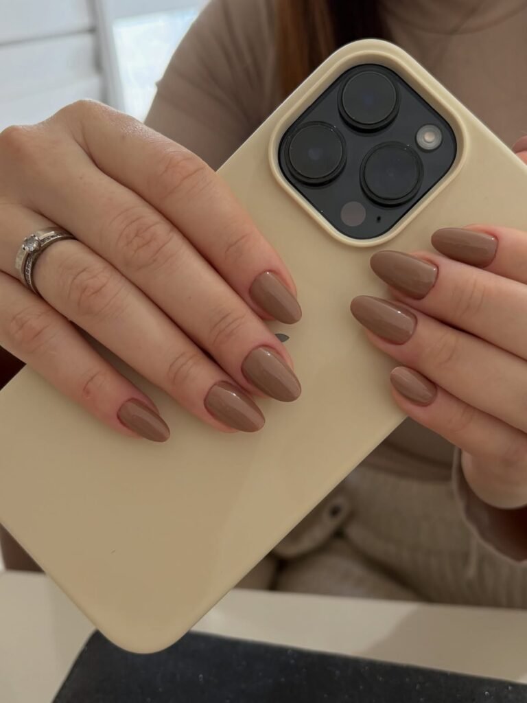 Latte Brown Nails