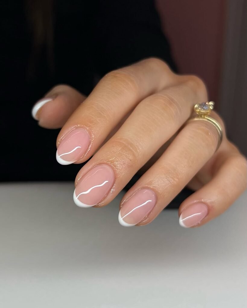 Micro French Tip Nails