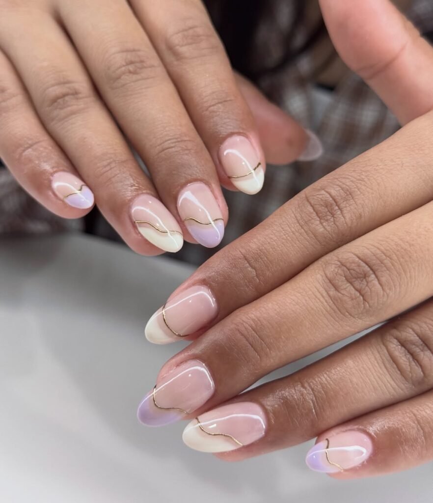  Minimalist Gold Line Nails
