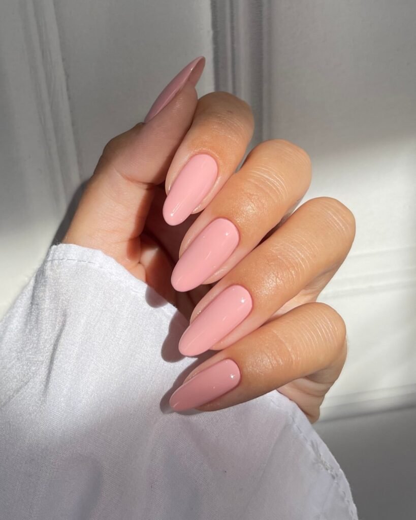  Pale Pink Gloss Nails