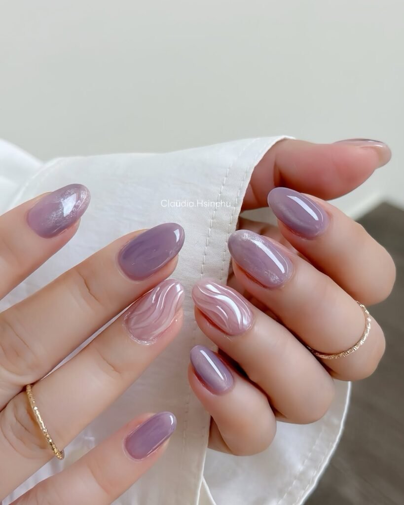 Soft Lavender Cat Eye Nails