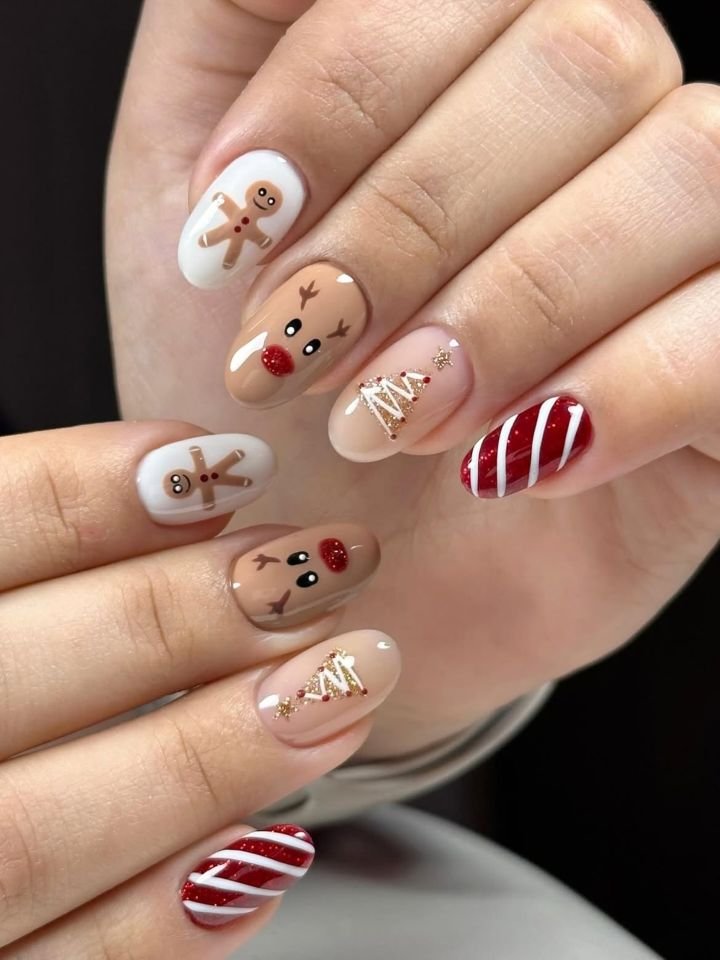 Minimal Reindeer Nails