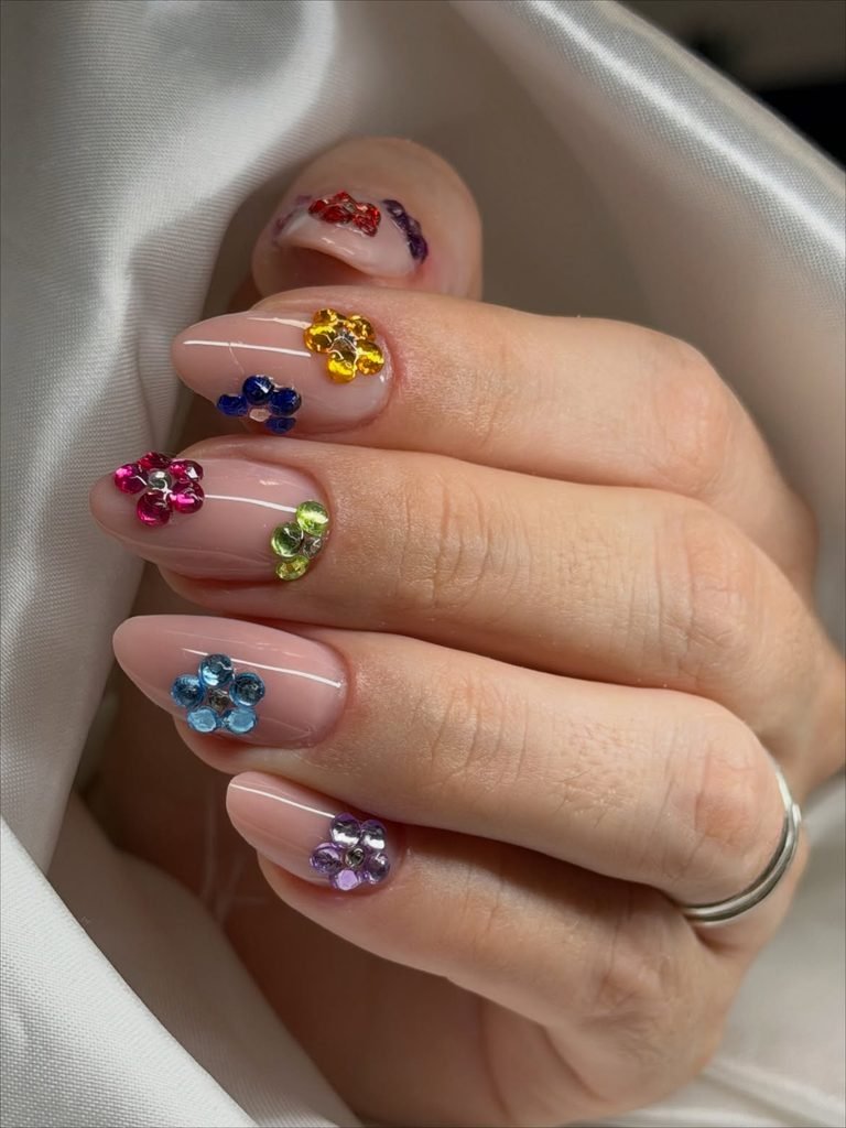 Luxury Crystal Flower Nails