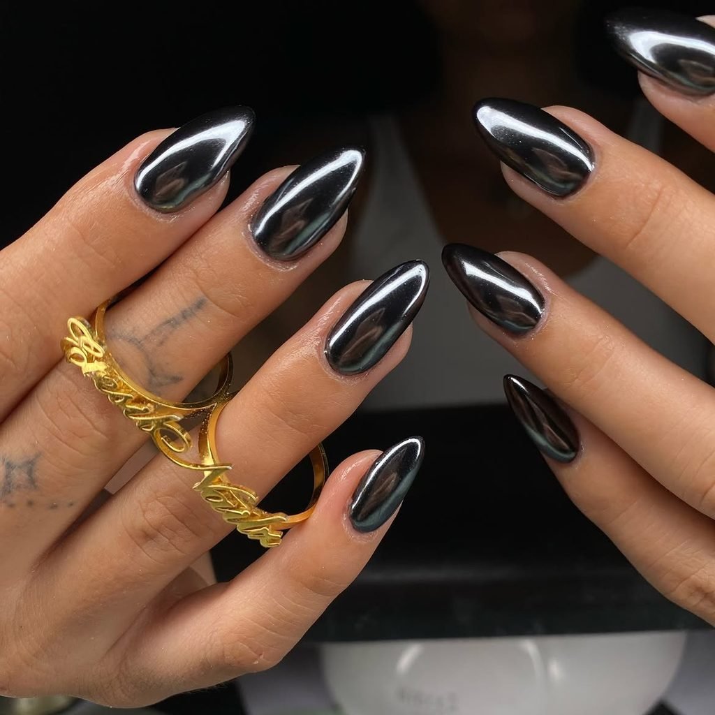  Black-Chrome Spire Nails