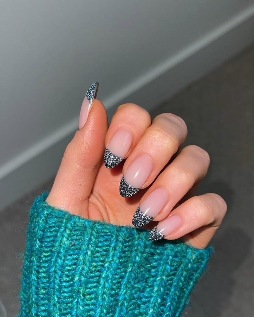Black Reflective-Glitter French Tips
