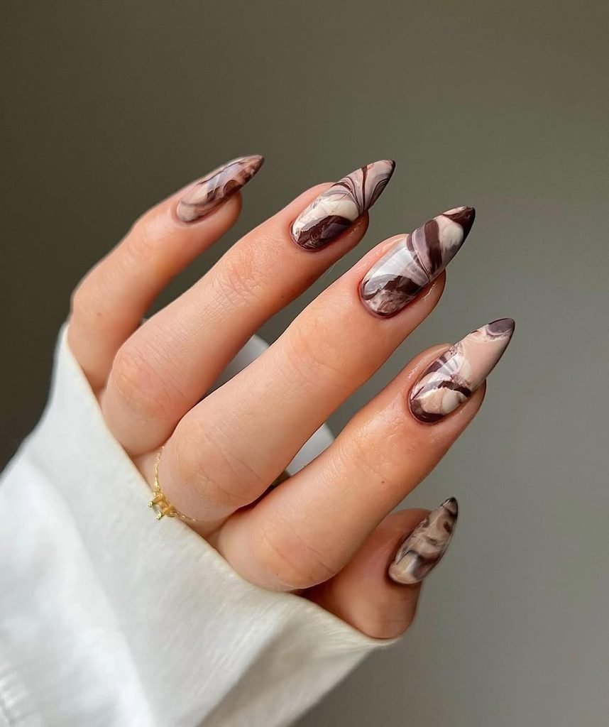 Espresso Martini Swirl Nails