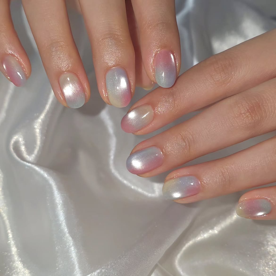 Opal Aurora Gem Nails
