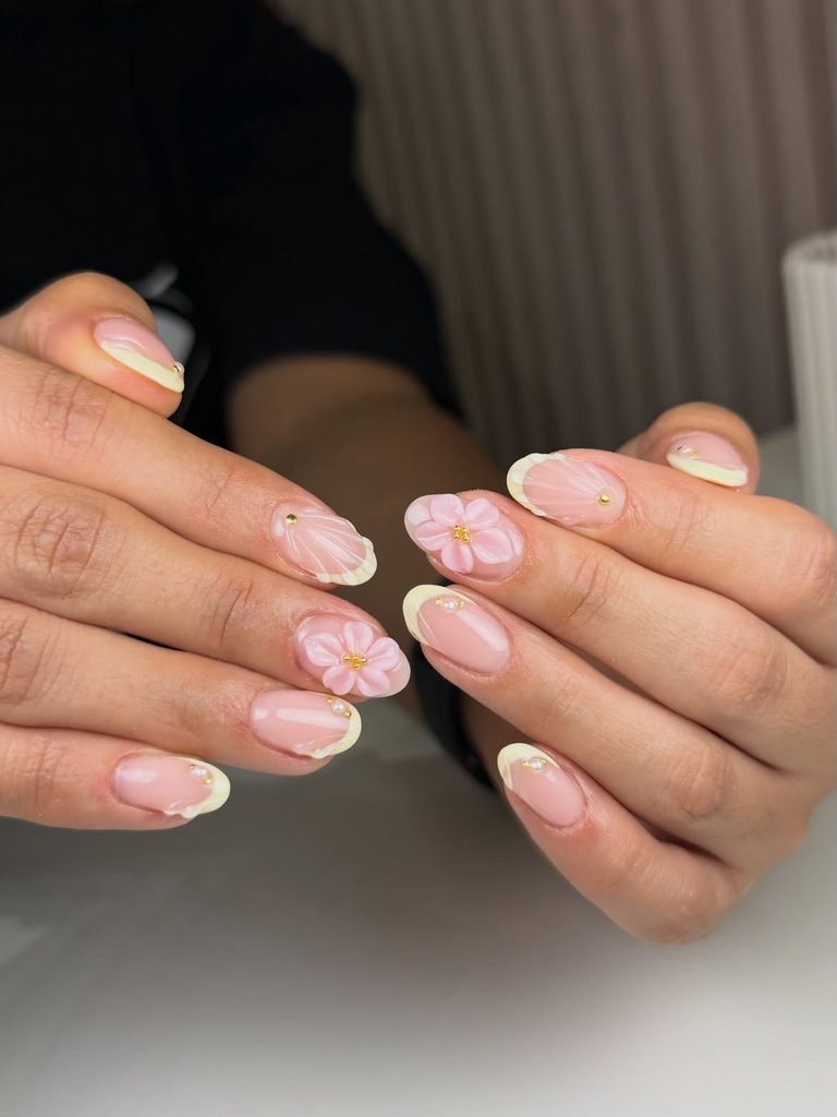 Short 3D Flower Nails