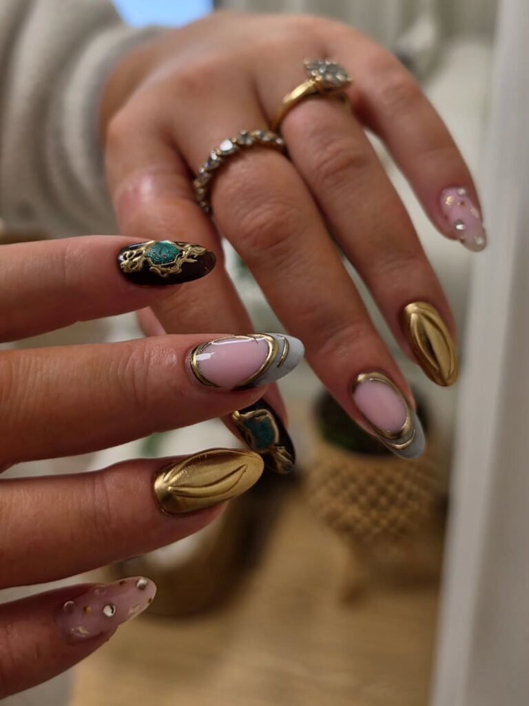 Vintage Gold-Bezel Cabochon Nails