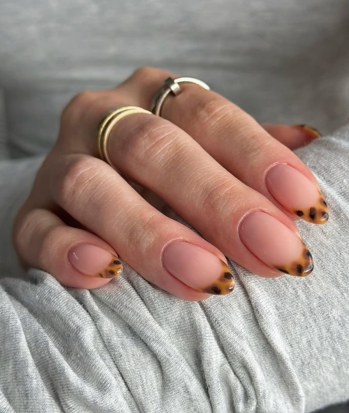  Caramel Tortoiseshell Tips